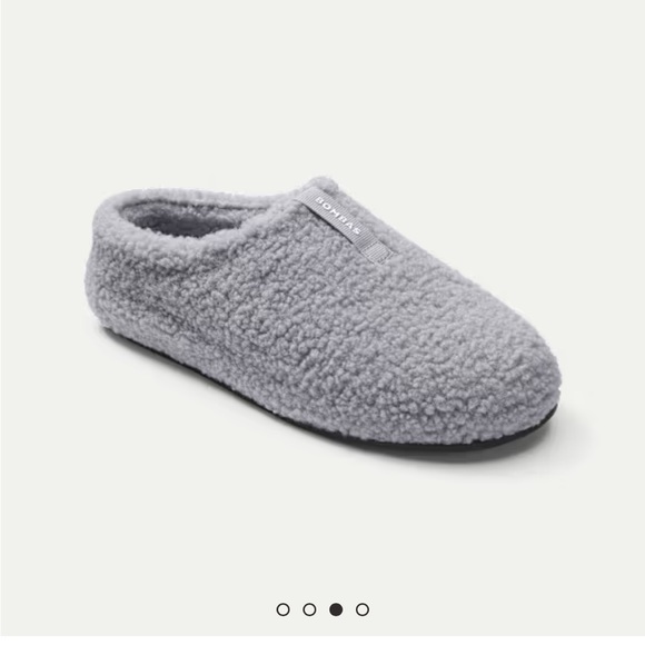 BOMBAS soft Slippers - Picture 3 of 3